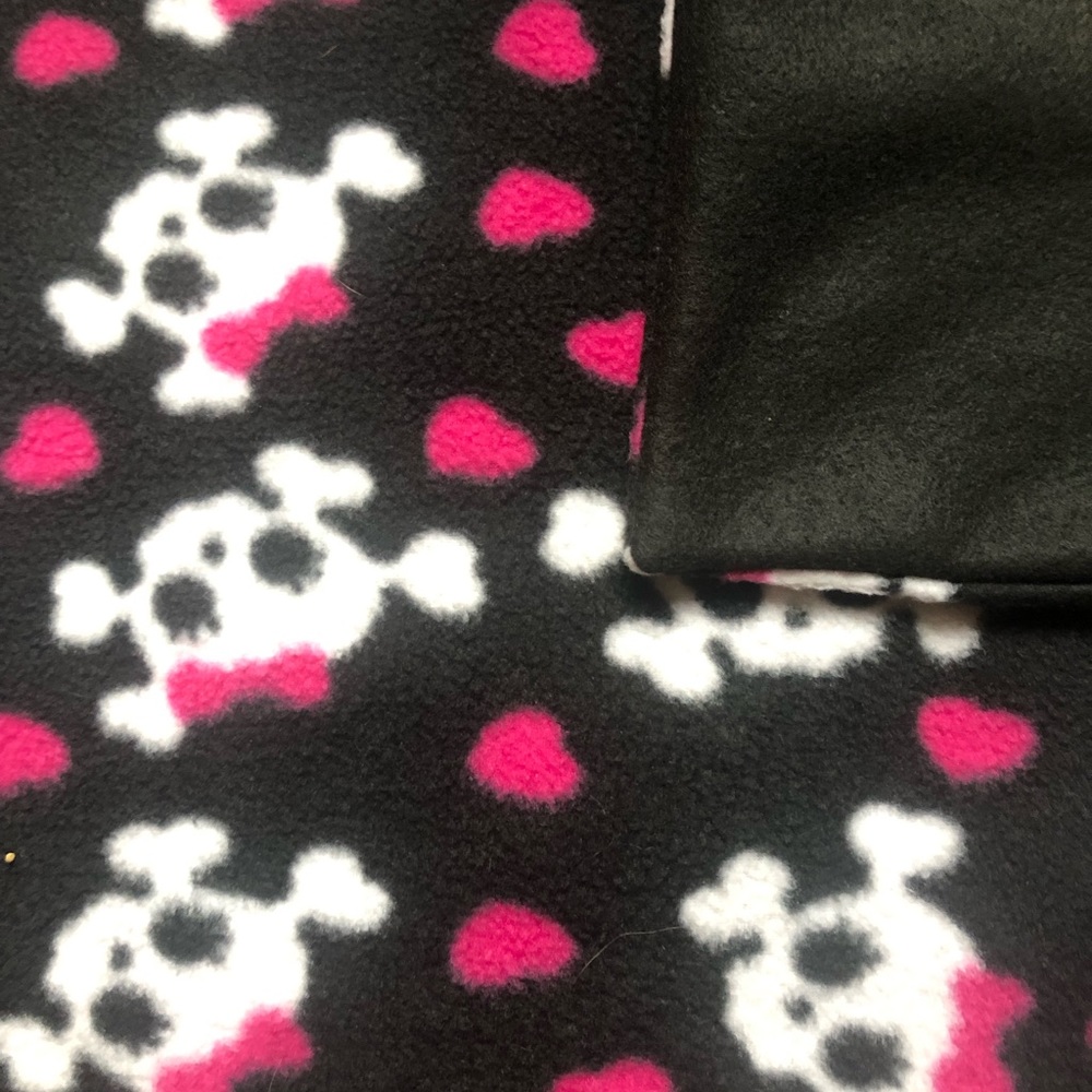 Gothic Cat or Dog Blanket  Skulls Double Fleece Size 17”x24” Handmade New